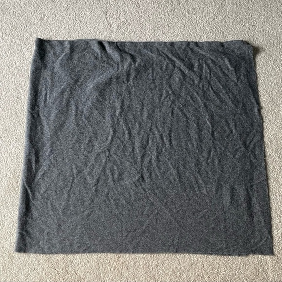 New! Red Envelope 100% cashmere Poncho dark gray nwot 47128 - Picture 10 of 16